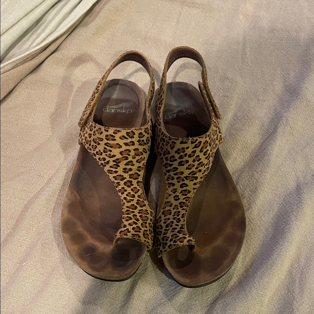 Dansko Tan Leopard Print Women's Reese Sandals